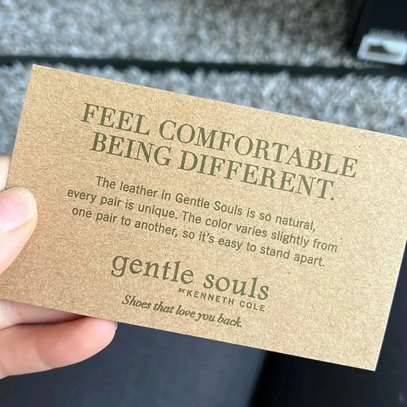 Gentle Souls by Kenneth Cole "Eugene 2" (Size 6) Mushroom Loafers Comfort Flats - Picture 2 of 8